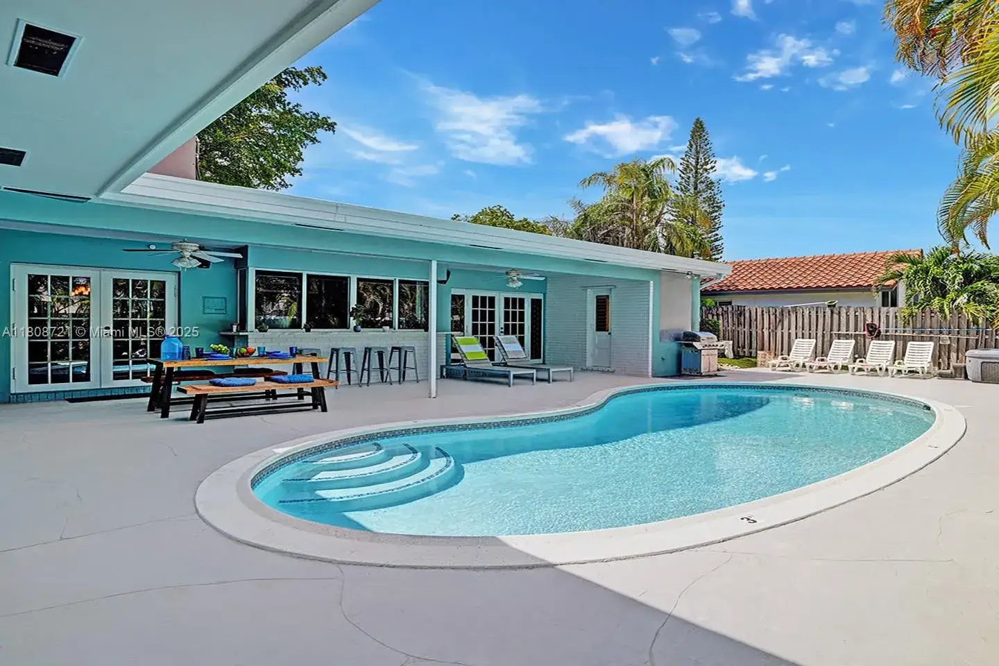 4 bedroom 3 bath Residential Lease for rent at 1245 Wiley St, Hollywood FL 33019
