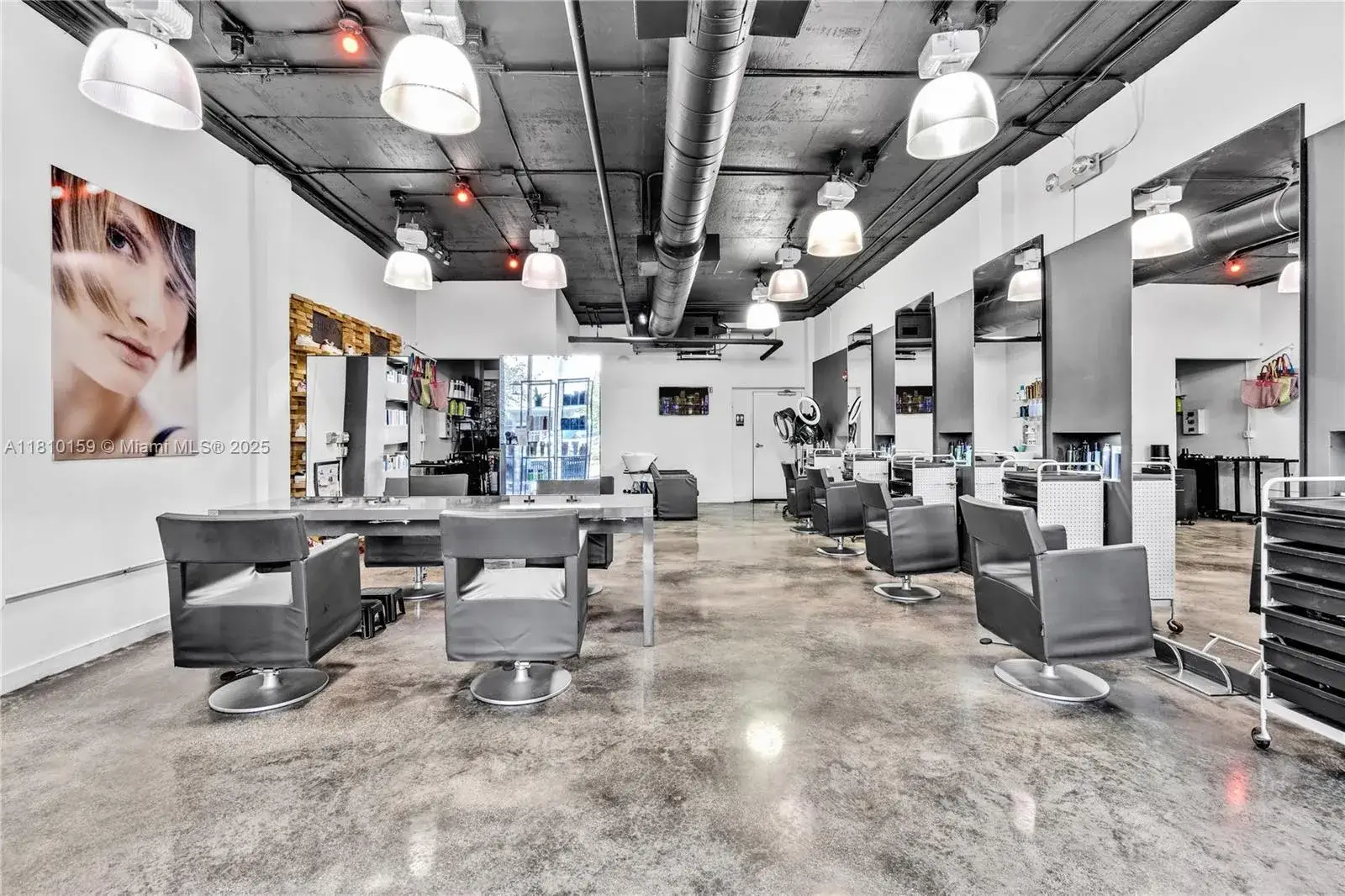 Business Opportunity for sale at 959 West Ave Unit 14, Miami Beach FL 33139