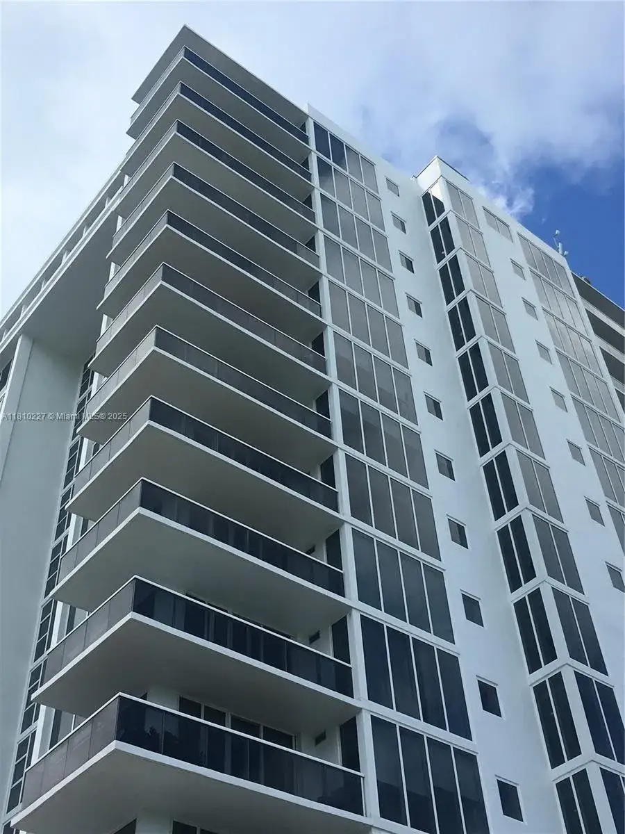 1 bedroom 1 bath Residential for sale at 10275 Collins Ave # 628, Bal Harbour FL 33154