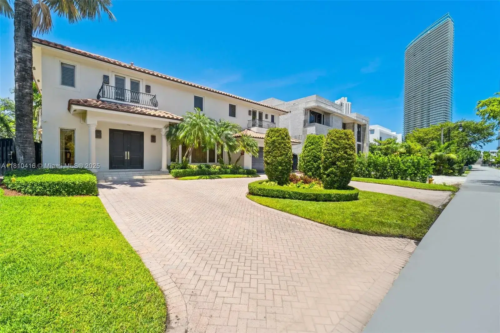 6 bedroom 6 bath Residential for sale at 275 189th Ter, Sunny Isles Beach FL 33160