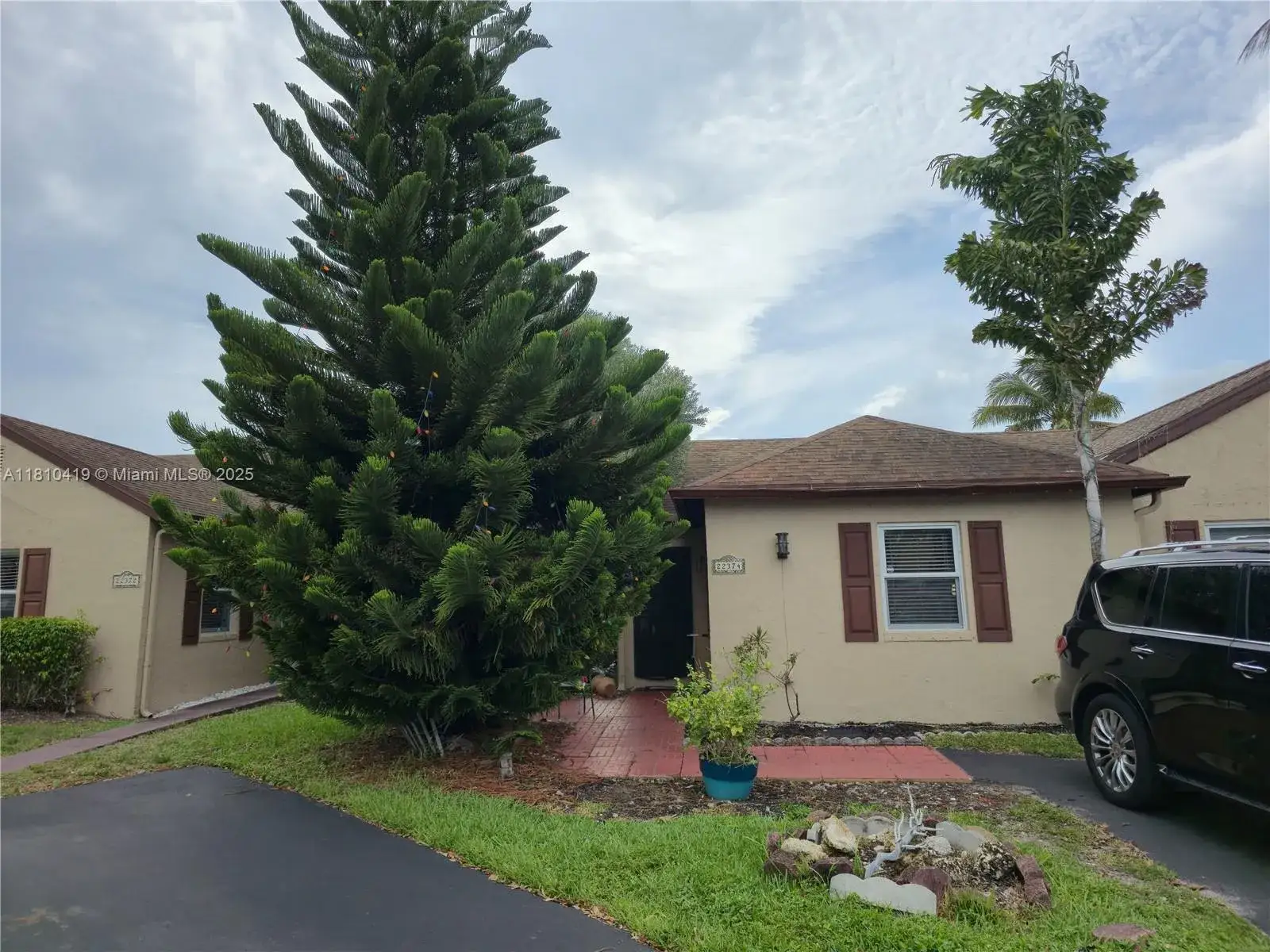 3 bedroom 2 bath Residential for sale at 22374 SW 57th Cir, Boca Raton FL 33428