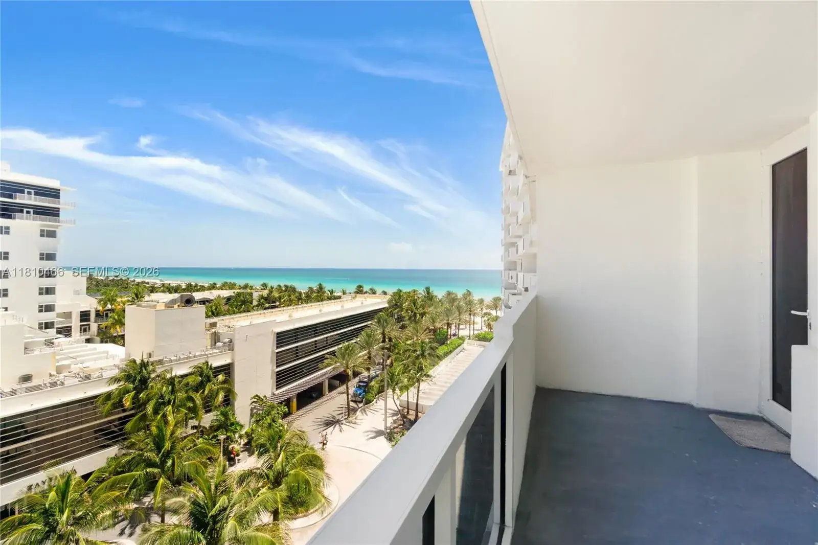 1 bath Residential Lease for rent at 100 Lincoln Rd # 827, Miami Beach FL 33139