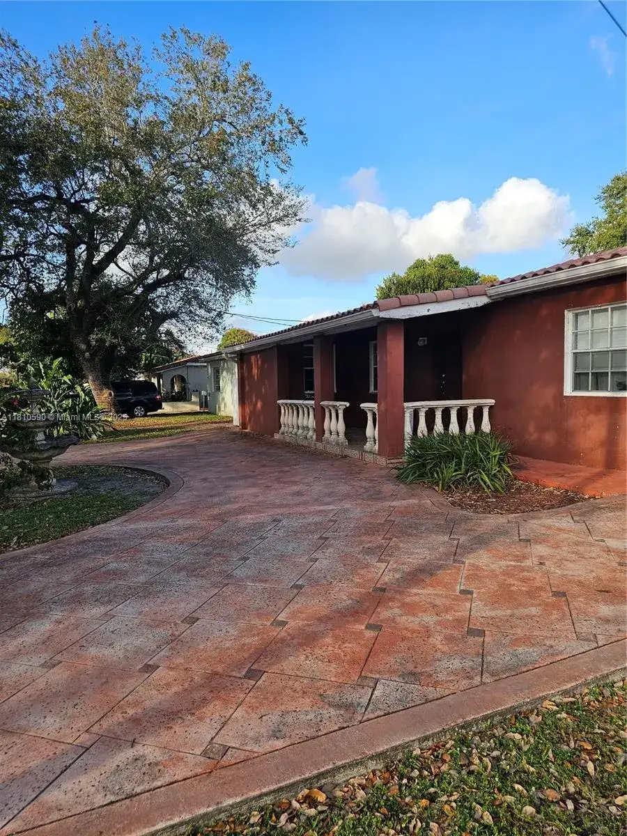 2 bedroom 1 bath Residential Lease for rent at 651 SW 66th Ave # 1, Miami FL 33144