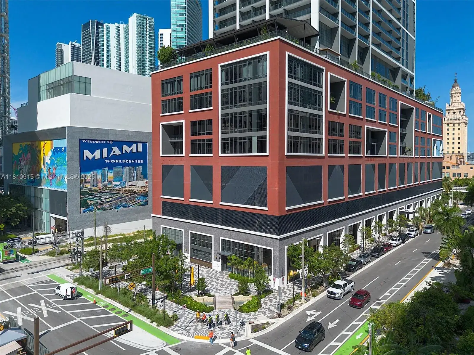 1 bedroom 1 bath Residential Lease for rent at 601 NE 1st Ave # 5007, Miami FL 33132