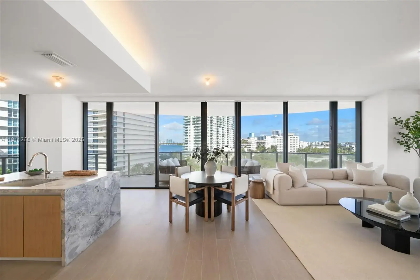 2 bedroom 2 bath Residential for sale at 500 Alton Rd # 805, Miami Beach FL 33139