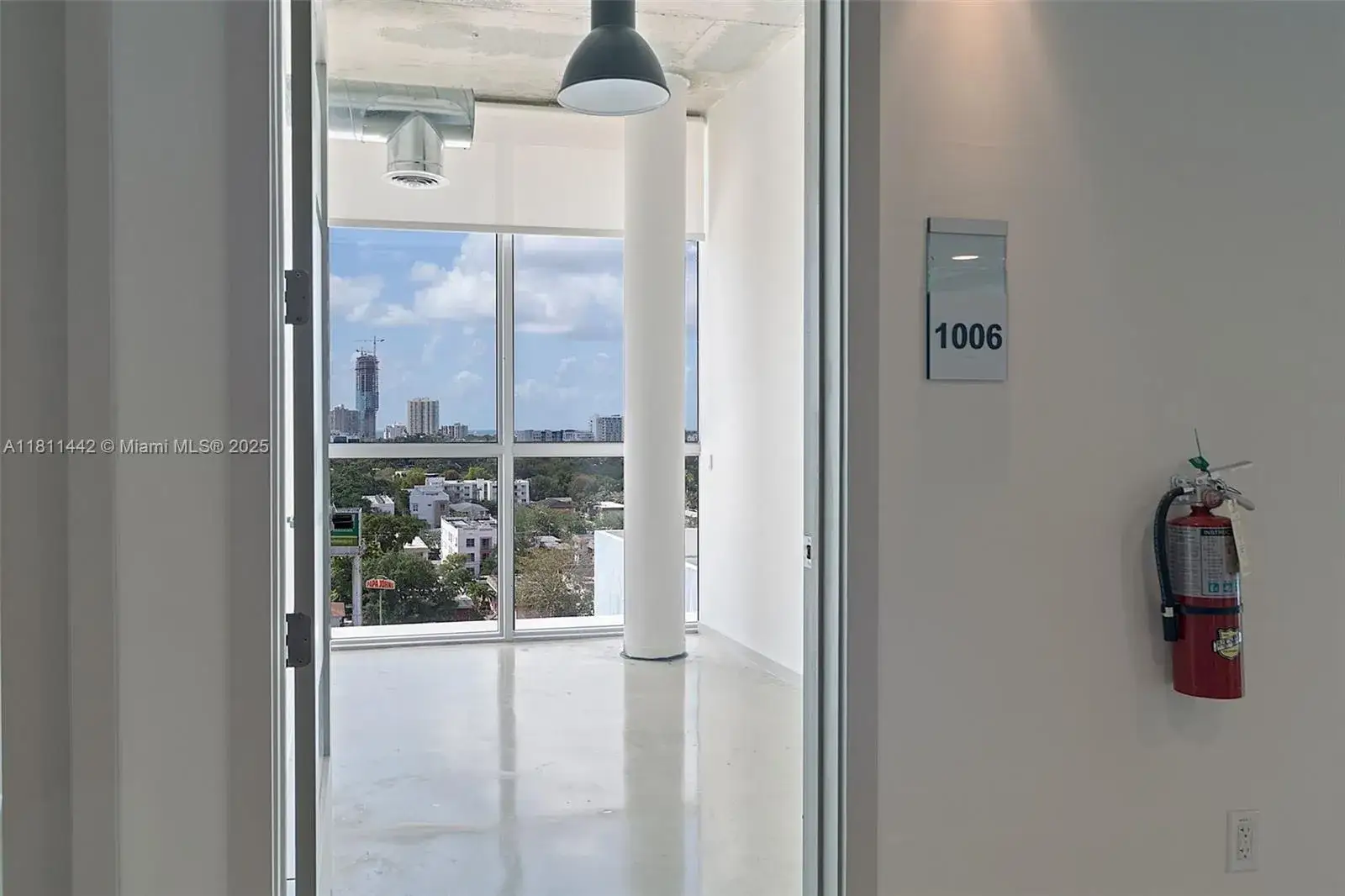Commercial Sale for sale at 420 SW 7th St # 1006, Miami FL 33130