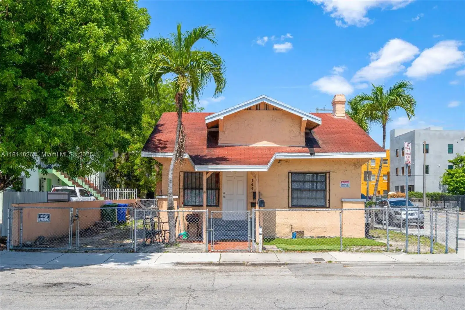Residential Income for sale at 142 NW 10th Ave, Miami FL 33128