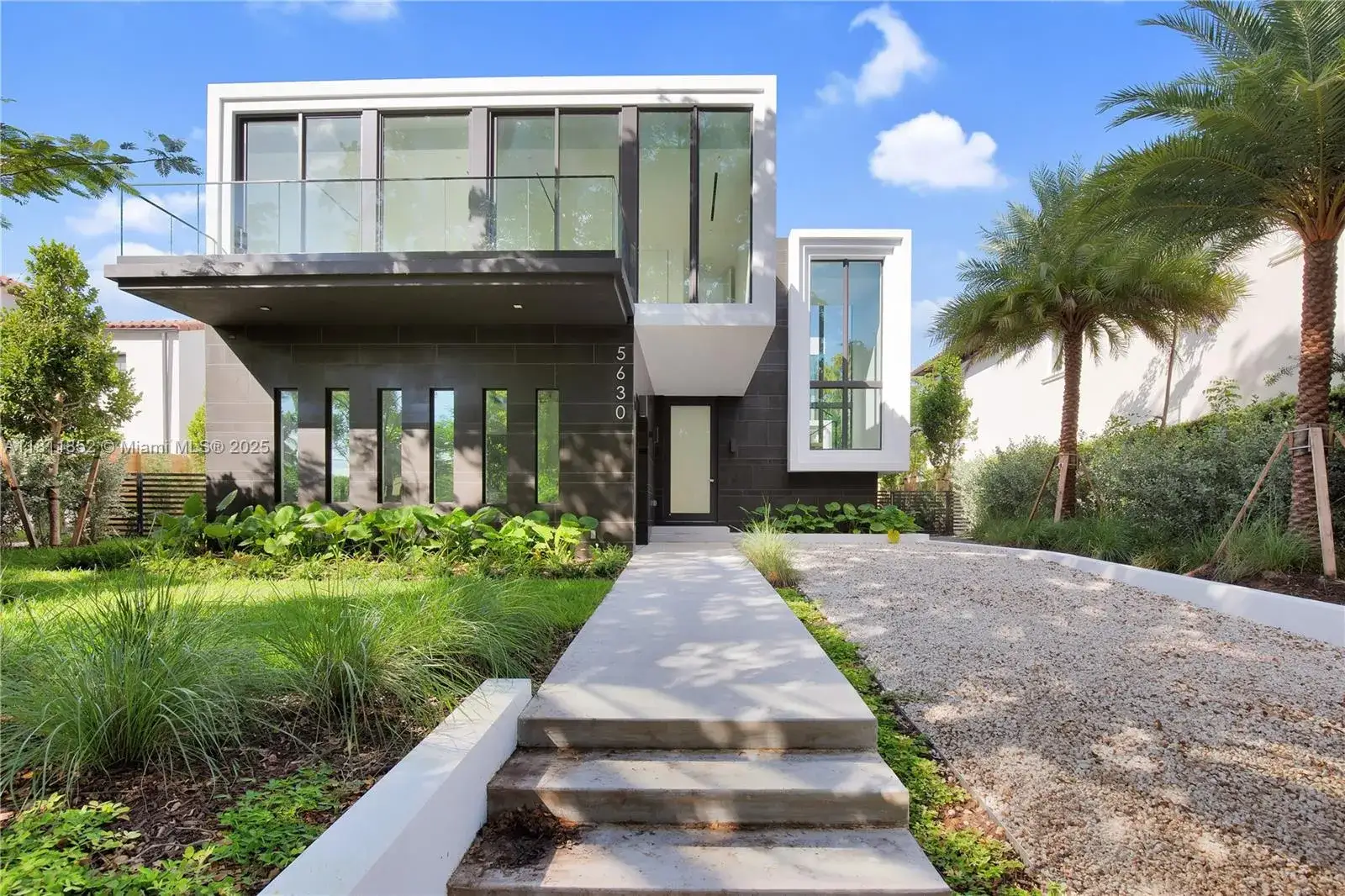 5 bedroom 5 bath Residential for sale at 5630 Pine Tree Dr, Miami Beach FL 33140