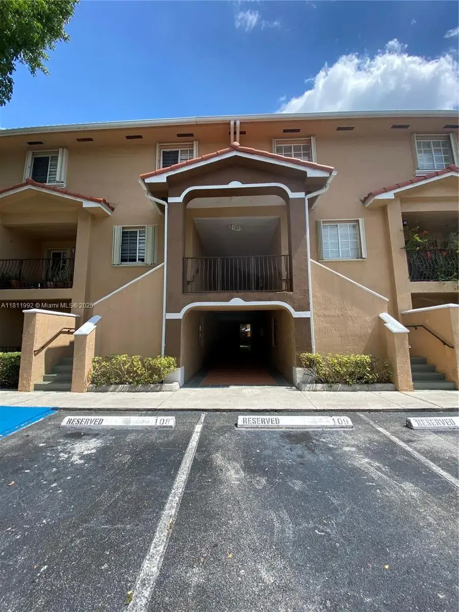 3 bedroom 2 bath Residential Lease for rent at 17455 NW 75th Pl # 107, Hialeah FL 33015