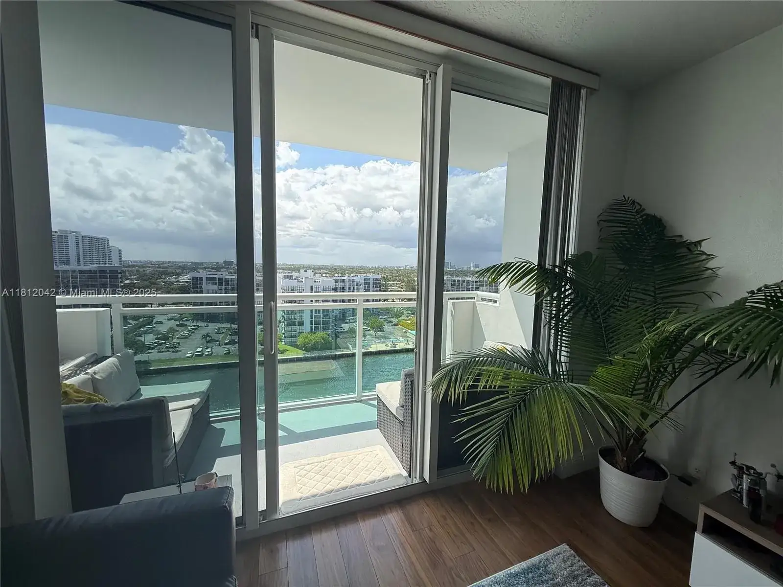 1 bedroom 1 bath Residential Lease for rent at 3000 S Ocean Dr # 1216, Hollywood FL 33019