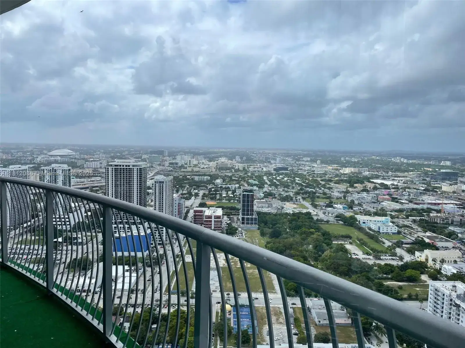 2 bedroom 2 bath Residential for sale at 1750 N Bayshore Dr # 5615, Miami FL 33132