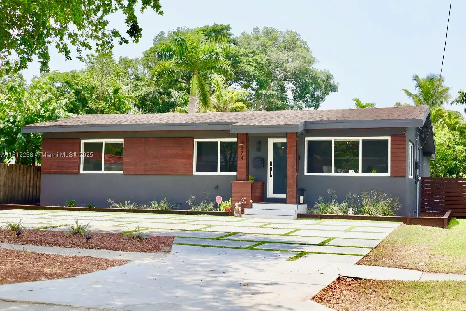 3 bedroom 2 bath Residential for sale at 974 NE 145th St, North Miami FL 33161