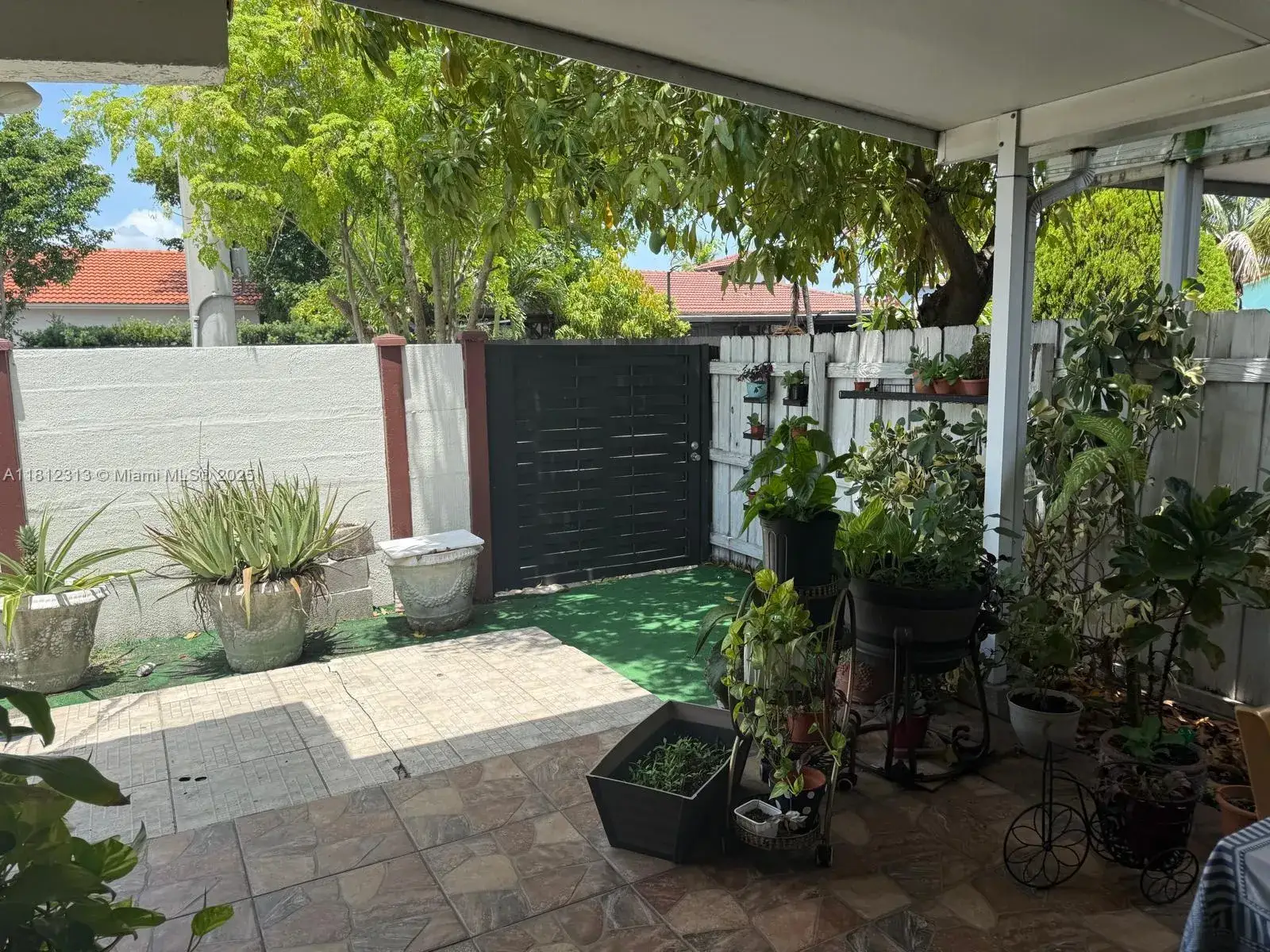3 bedroom 2 bath Residential for sale at 3297 W 70th St, Hialeah FL 33018