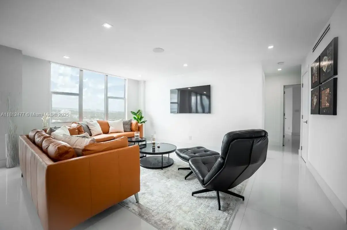 3 bedroom 3 bath Residential for sale at 5600 Collins Ave # 14K, Miami Beach FL 33140