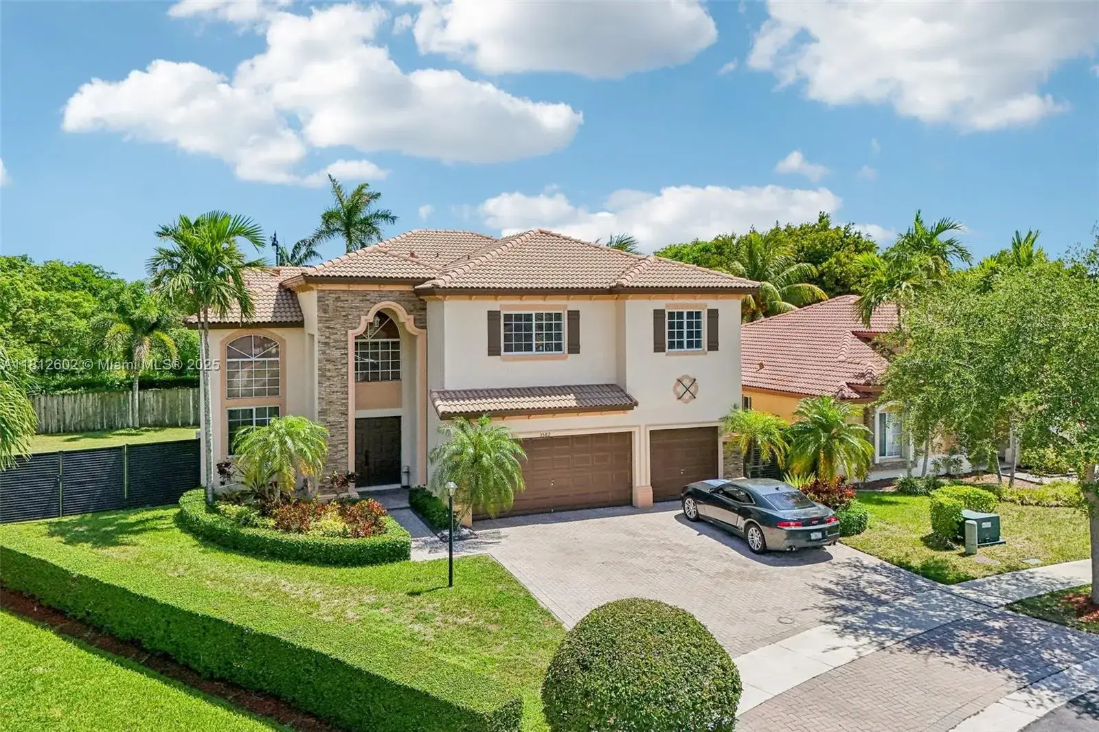 6 bedroom 3 bath Residential for sale at 3582 NE 9th St, Homestead FL 33033