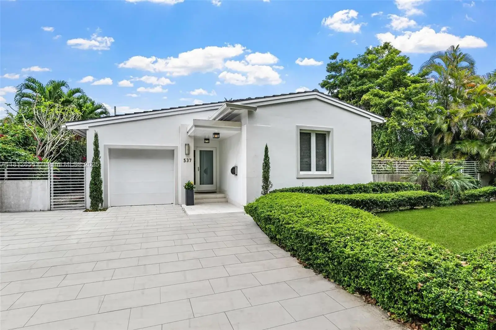 3 bedroom 3 bath Residential for sale at 537 Marmore Ave, Coral Gables FL 33146
