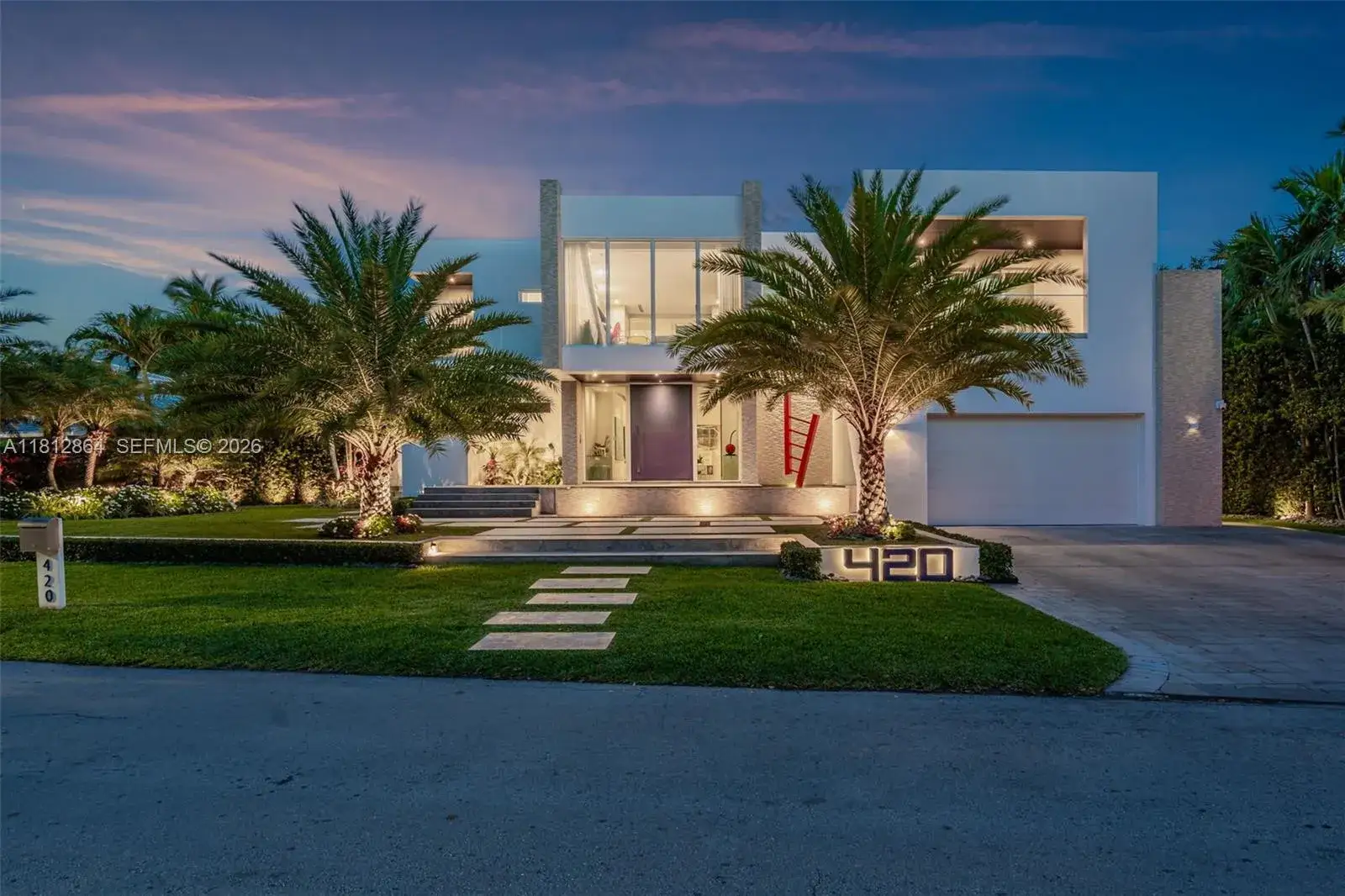 6 bedroom 6 bath Residential for sale at 420 Island Dr, Key Biscayne FL 33149