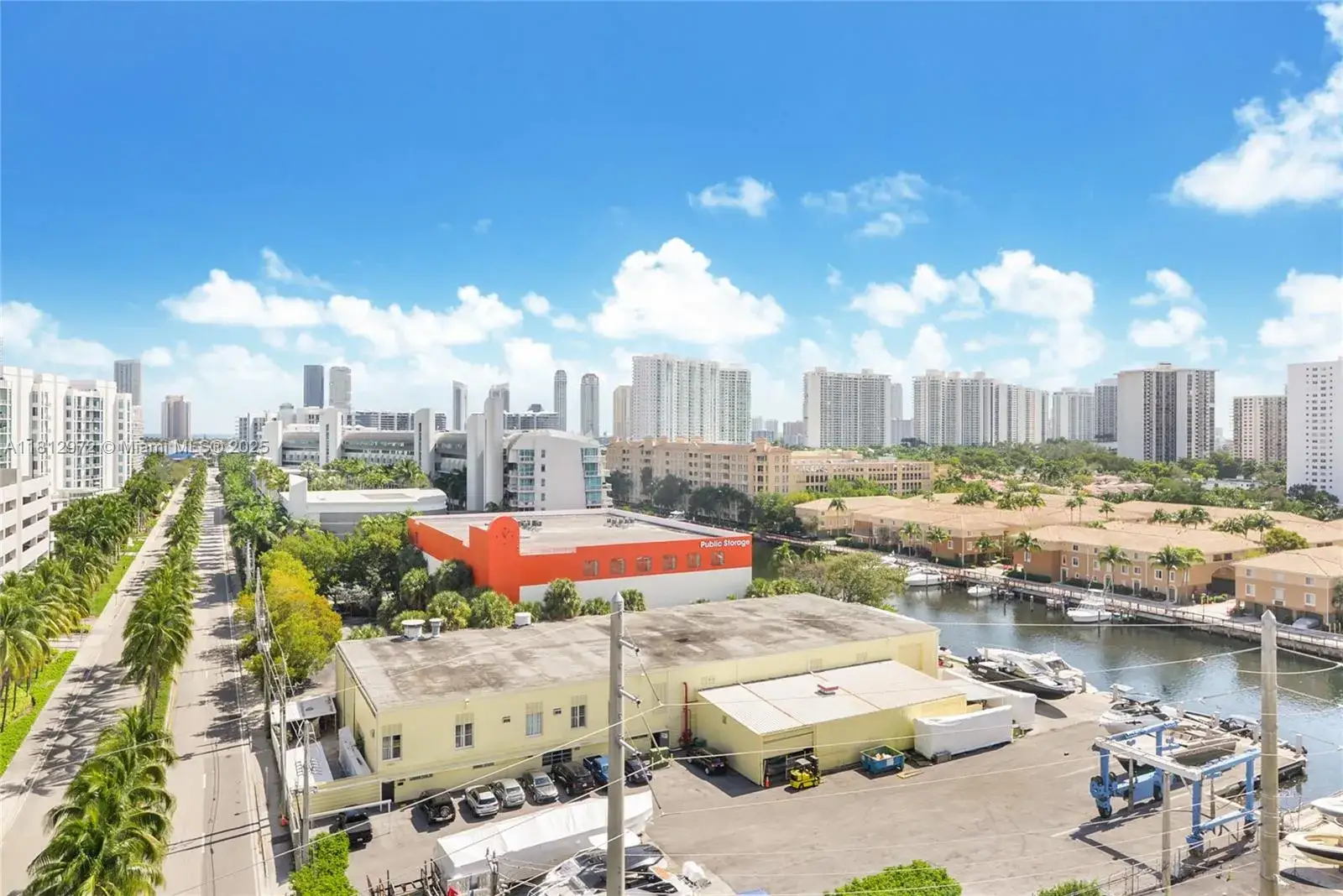 1 bedroom 1 bath Residential for sale at 18800 NE 29th Ave # 1011, Aventura FL 33180