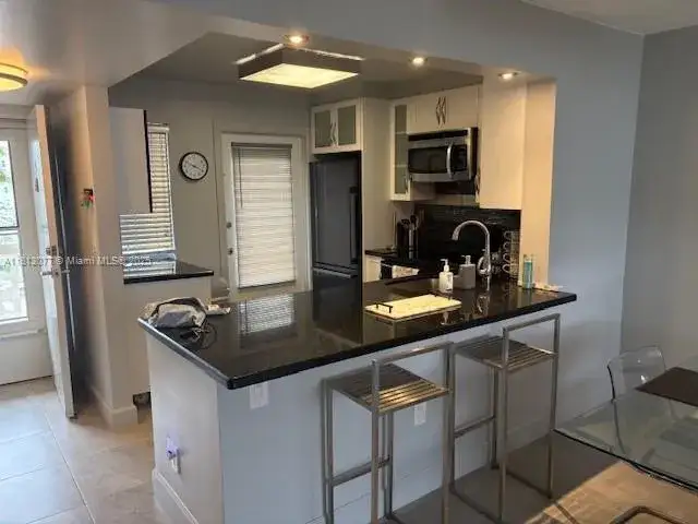 1 bedroom 1 bath Residential Lease for rent at 1893 S Ocean Dr # 403, Hallandale Beach FL 33009
