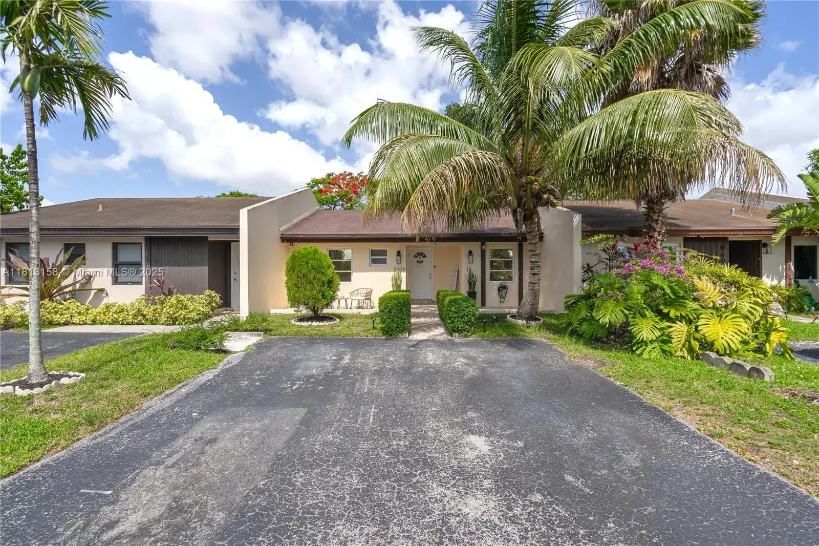 2 bedroom 1 bath Residential for sale at 5408 SW 138th Ave, Miami FL 33175