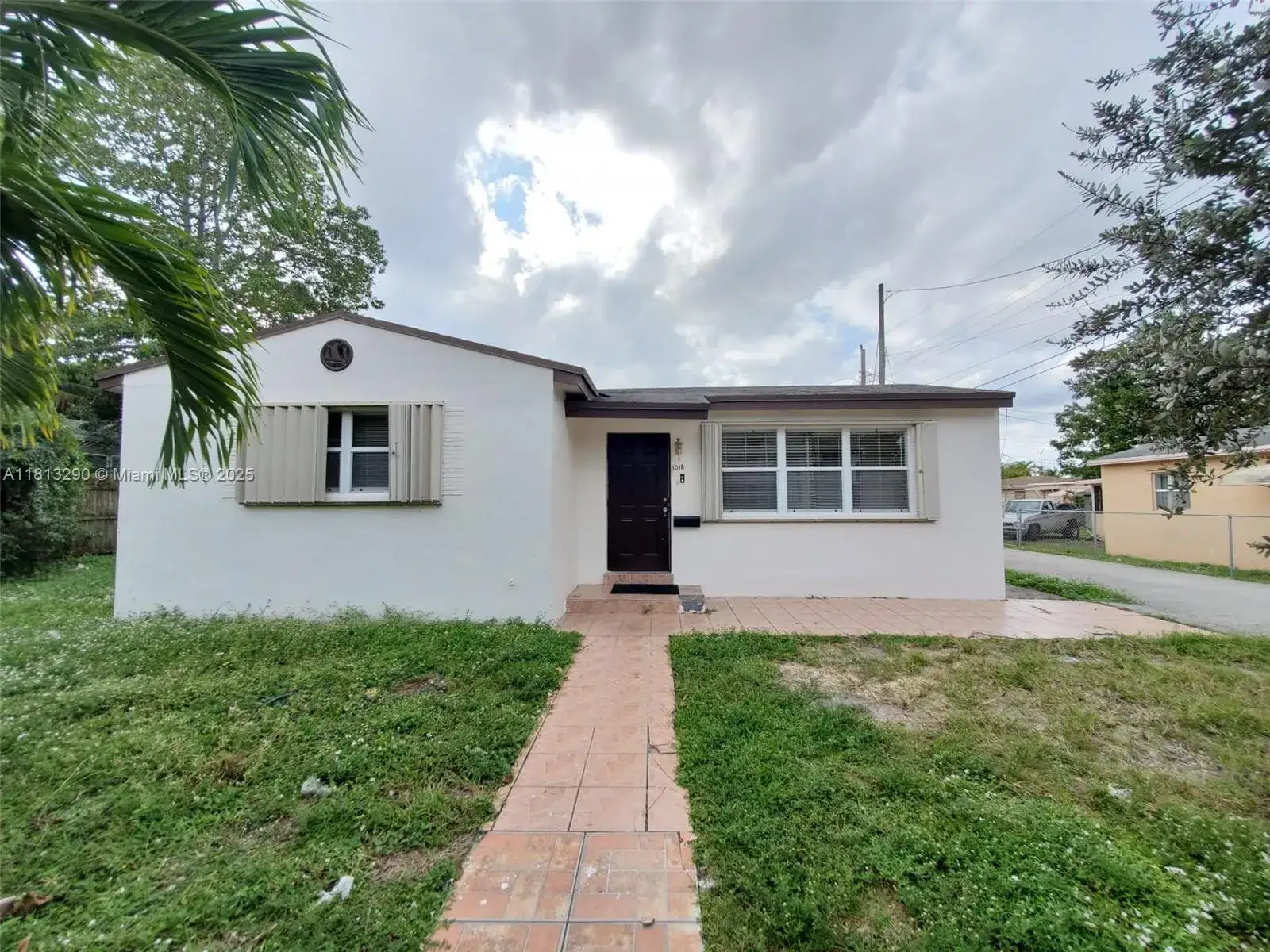 2 bedroom 1 bath Residential Lease for rent at 1018 S 29th Ave, Hollywood FL 33020