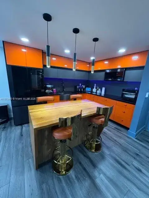 2 bedroom 1 bath Residential for sale at 4550 NW 9th St # 520E, Miami FL 33126