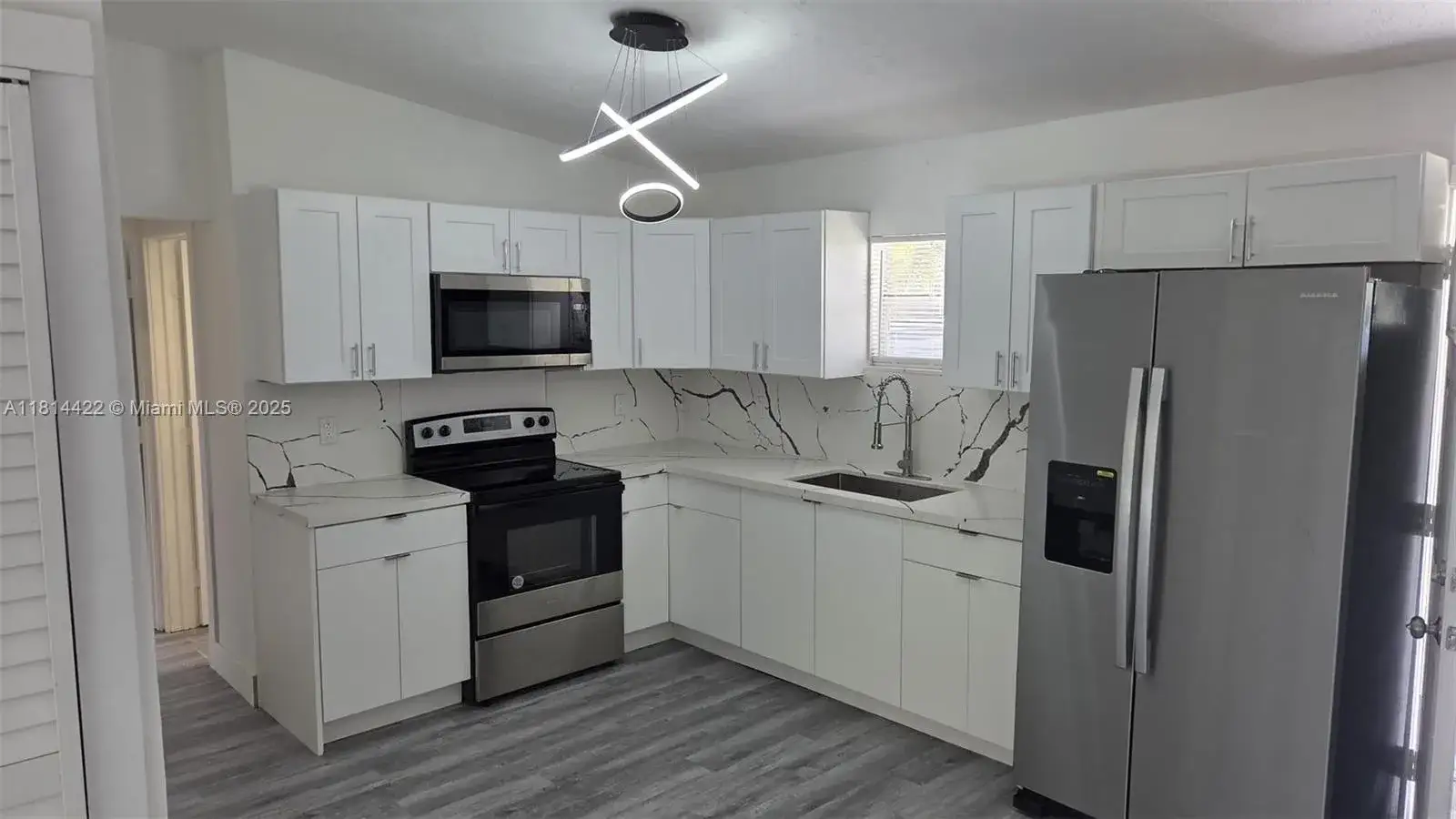 3 bedroom 2 bath Residential Lease for rent at 2248 MARINA PARK DR, Fort Myers FL 33905