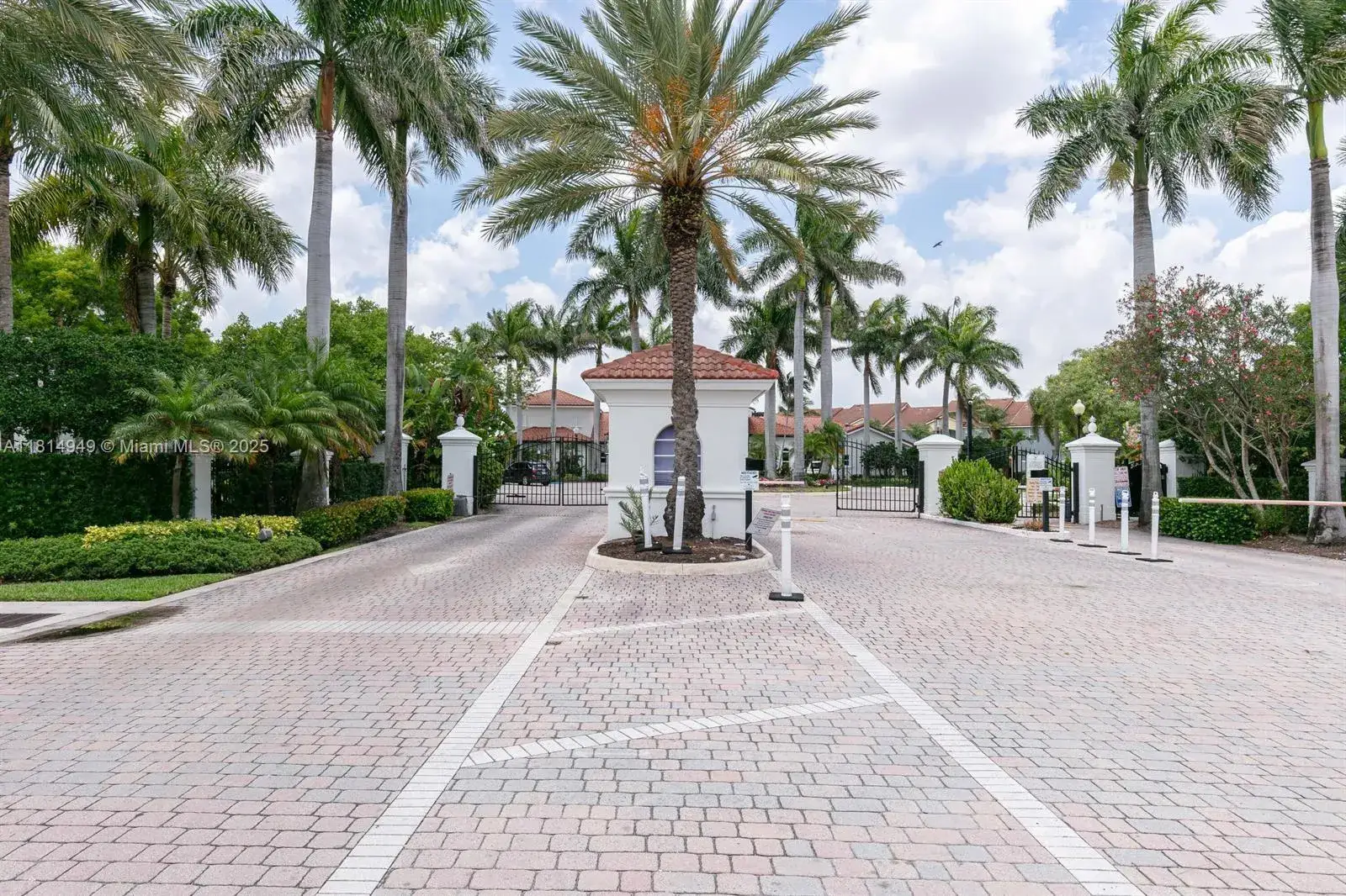 1 bedroom 1 bath Residential Lease for rent at 120 Villa Cir # 120, Boynton Beach FL 33435