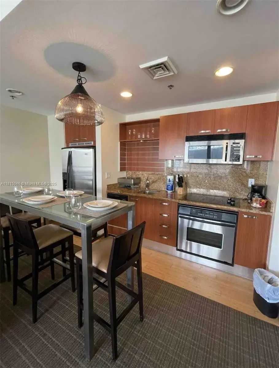 1 bedroom 1 bath Residential for sale at 1395 Brickell Ave # 2814, Miami FL 33131