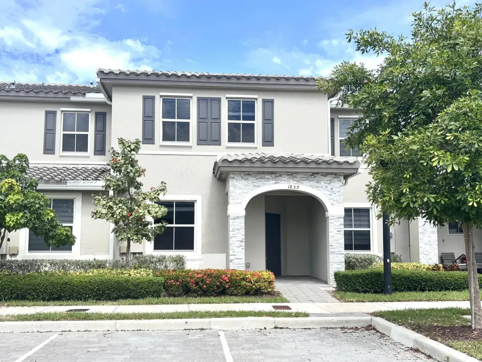 3 bedroom 2 bath Residential Lease for rent at 1859 SE 27th Ter # 1859, Homestead FL 33035