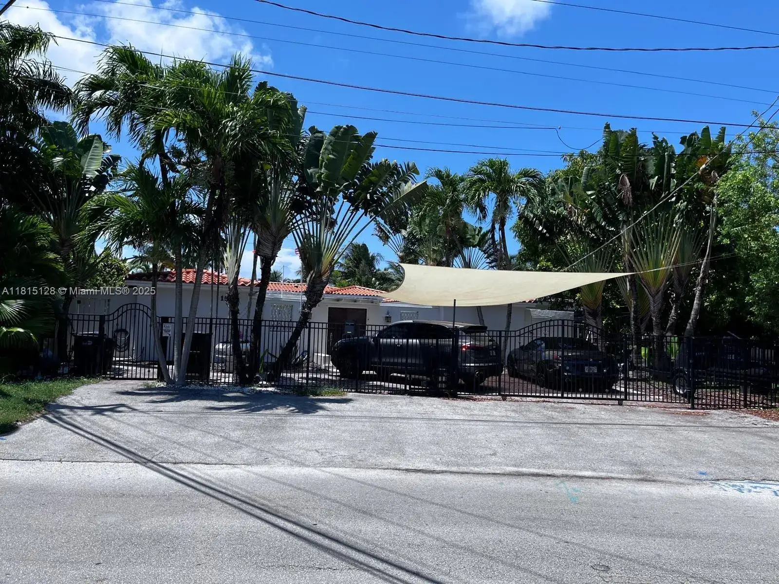 1 bedroom 1 bath Residential Lease for rent at 1501 Calais Dr # B, Miami Beach FL 33141