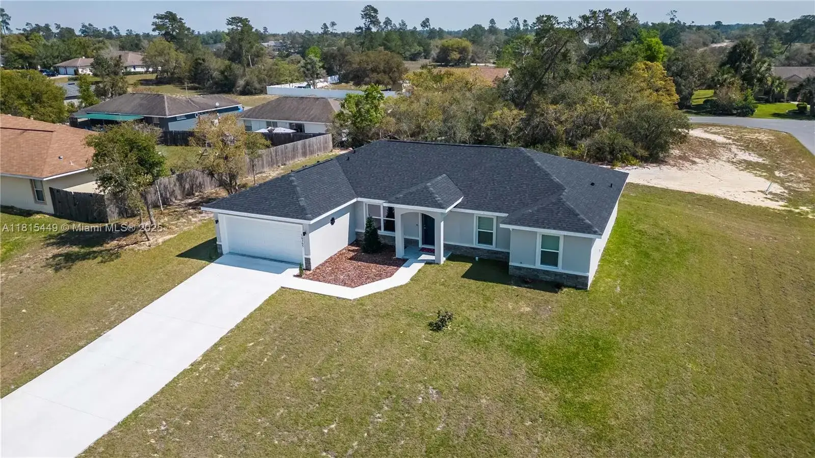 4 bedroom 3 bath Residential for sale at 16365 SW 47 Terrace, Ocala FL 34473