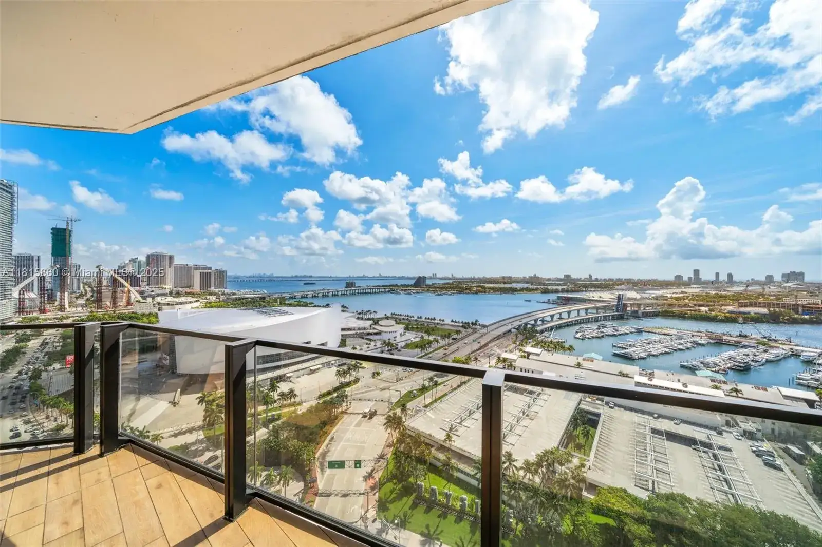 3 bedroom 3 bath Residential for sale at 398 NE 5th St # 1809, Miami FL 33132