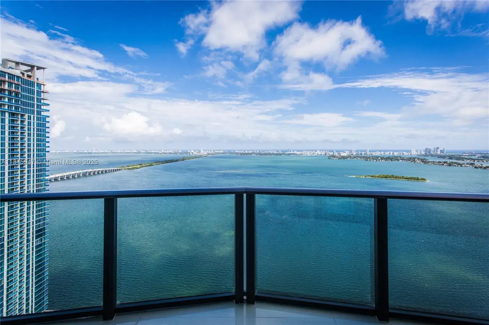 5 bedroom 4 bath Residential Lease for rent at 460 NE 28th St # 4203, Miami FL 33137