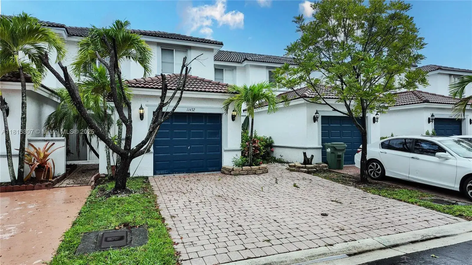 3 bedroom 2 bath Residential Lease for rent at 11432 NW 48th Ter, Doral FL 33178