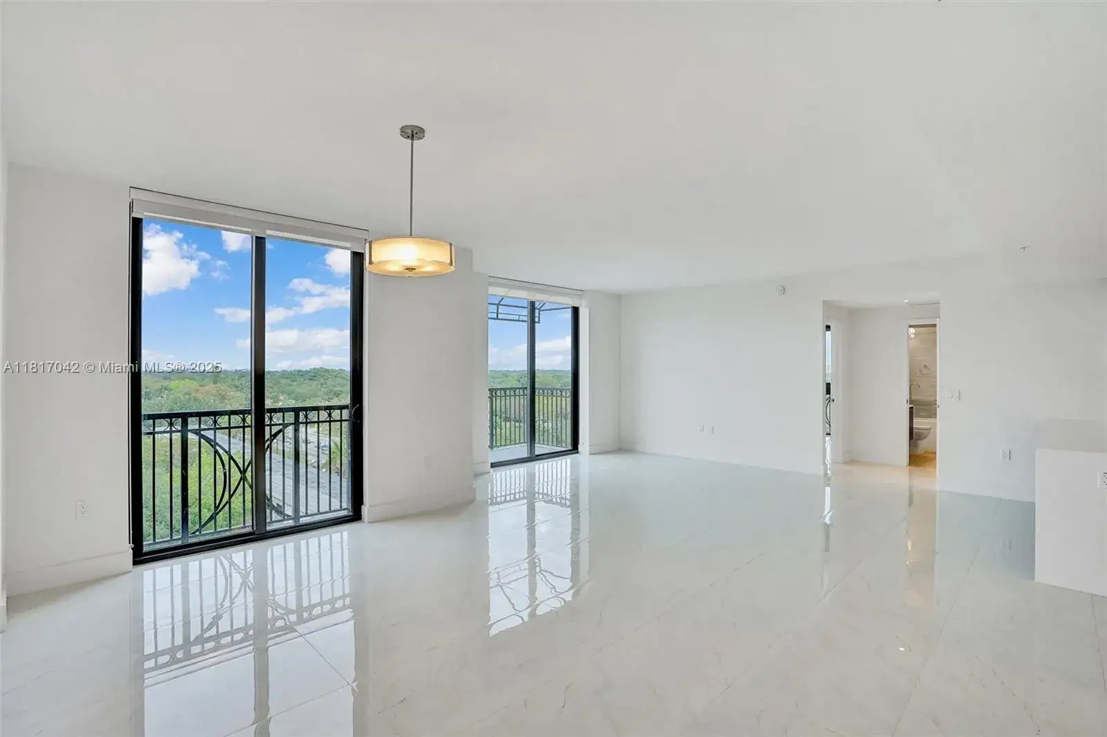 3 bedroom 2 bath Residential Lease for rent at 301 Altara Ave # 835, Coral Gables FL 33146