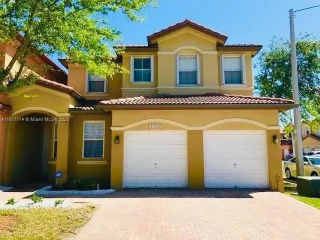 4 bedroom 3 bath Residential Lease for rent at 11388 NW 84th Ter # 11388, Doral FL 33178