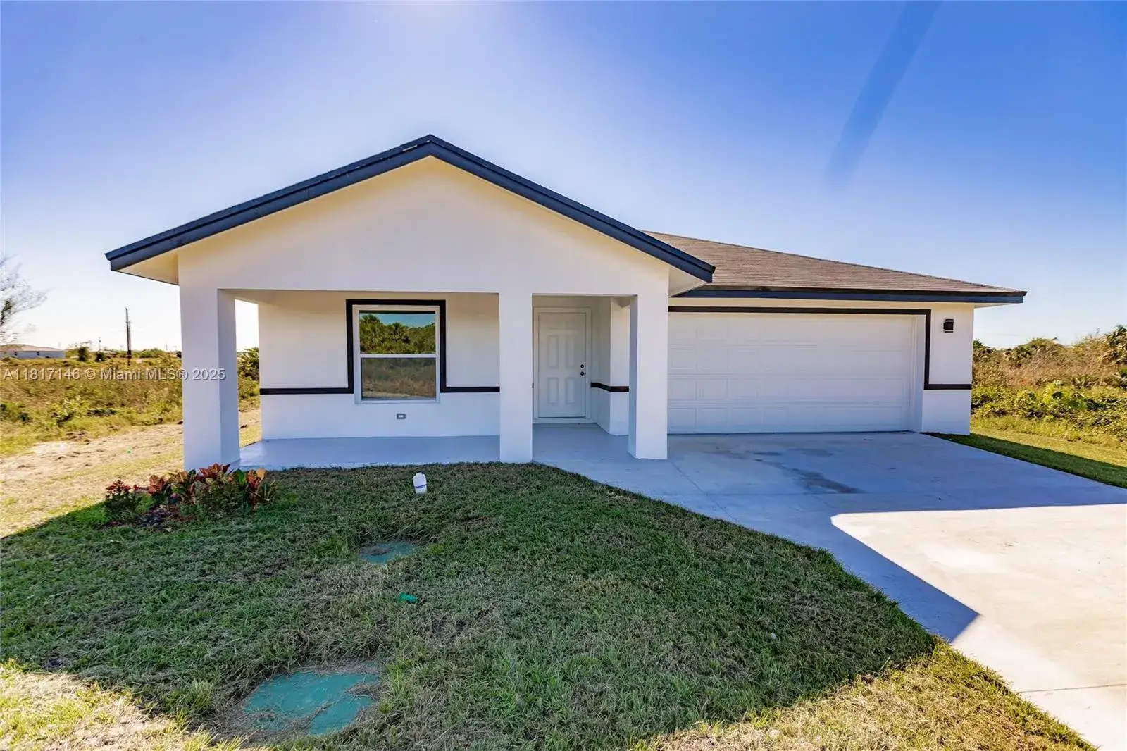 3 bedroom 2 bath Residential for sale at 215 Nautilus Ave, La Belle FL 33935