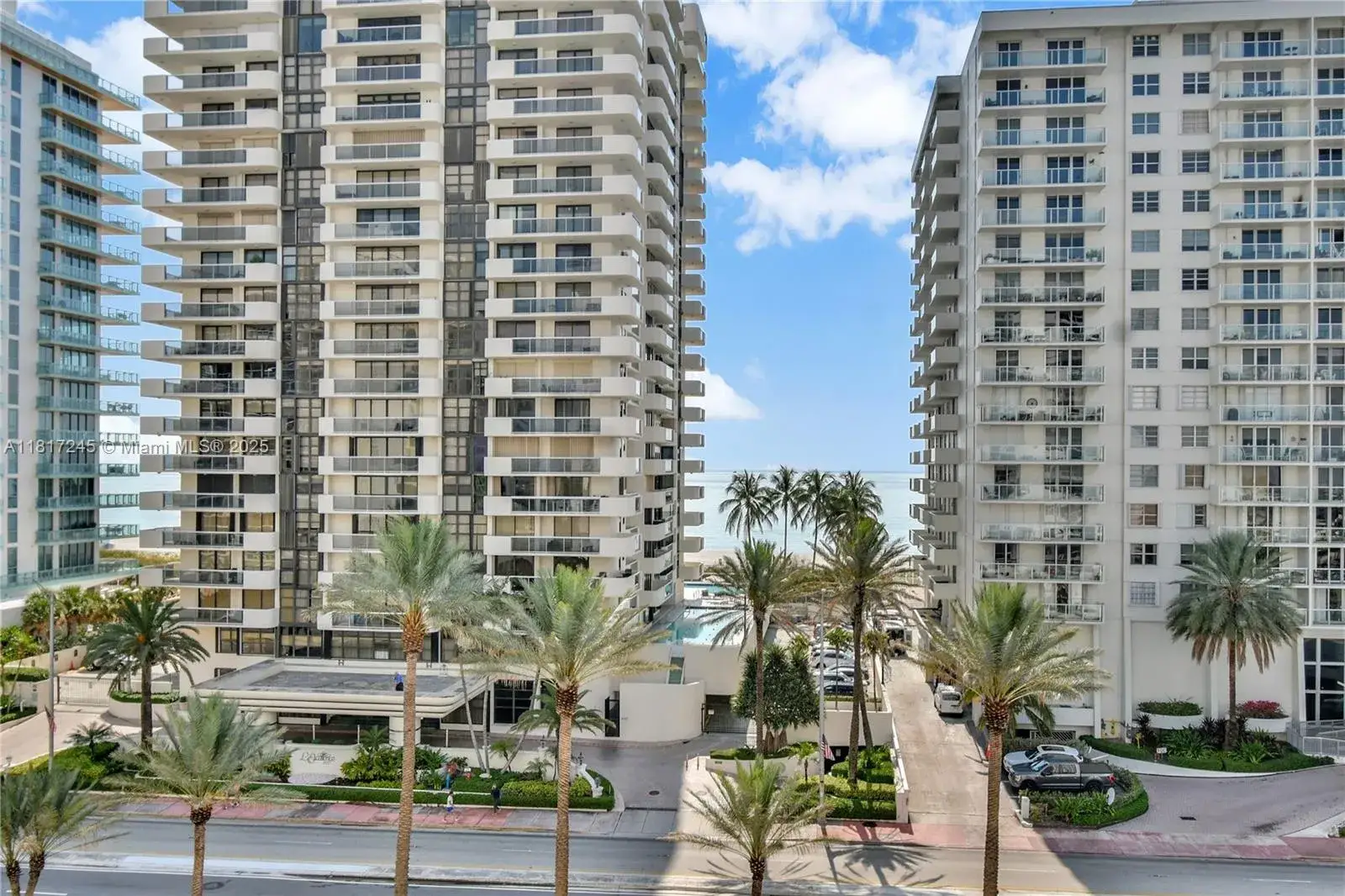 2 bedroom 2 bath Residential for sale at 5700 Collins Ave # 7A, Miami Beach FL 33140