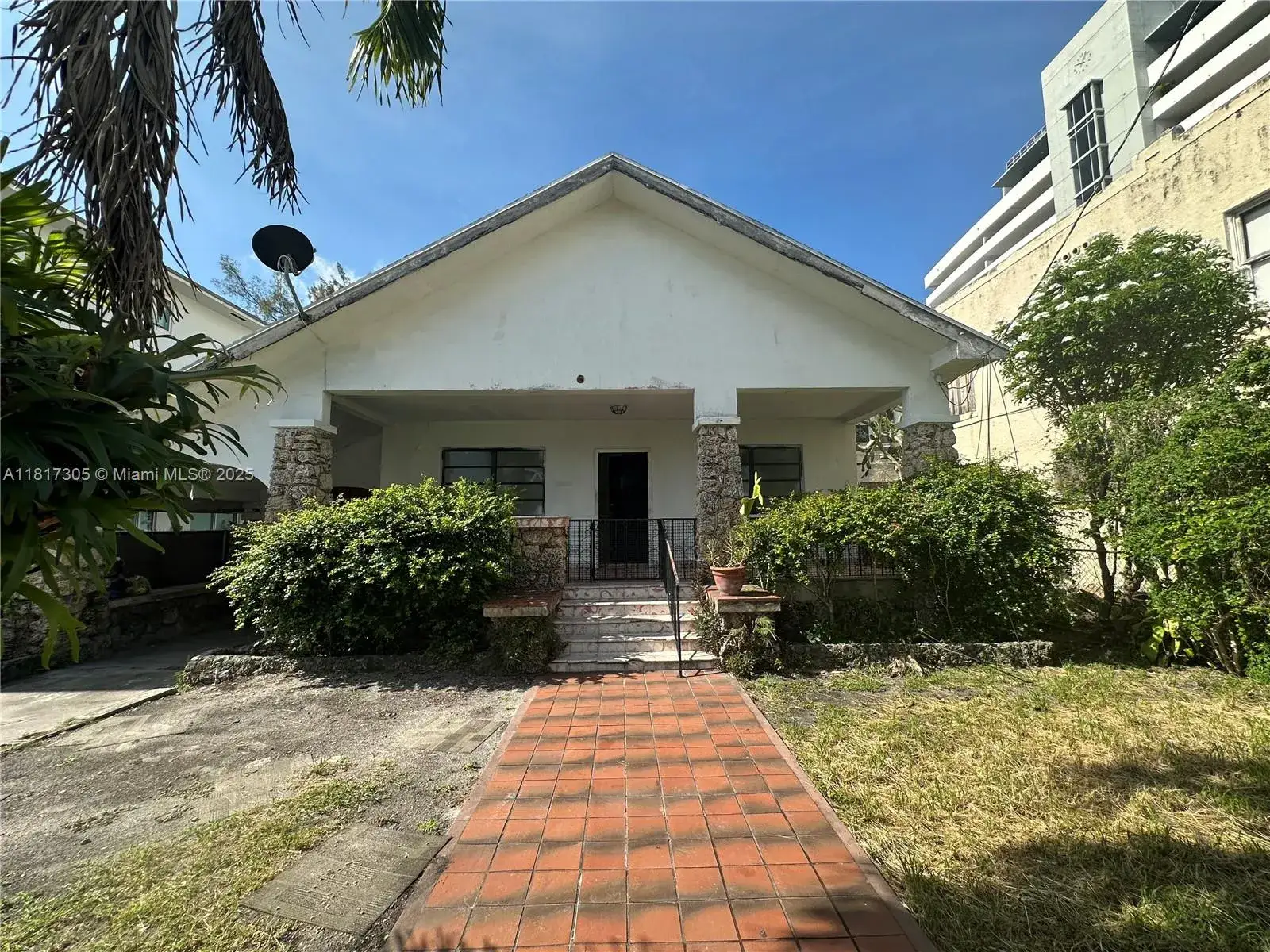 3 bedroom 2 bath Residential Lease for rent at 566 NW 1st St, Miami FL 33128