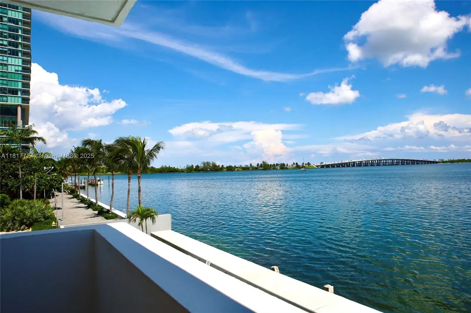 2 bedroom 2 bath Residential for sale at 555 NE 30 st # 201, Miami FL 33137