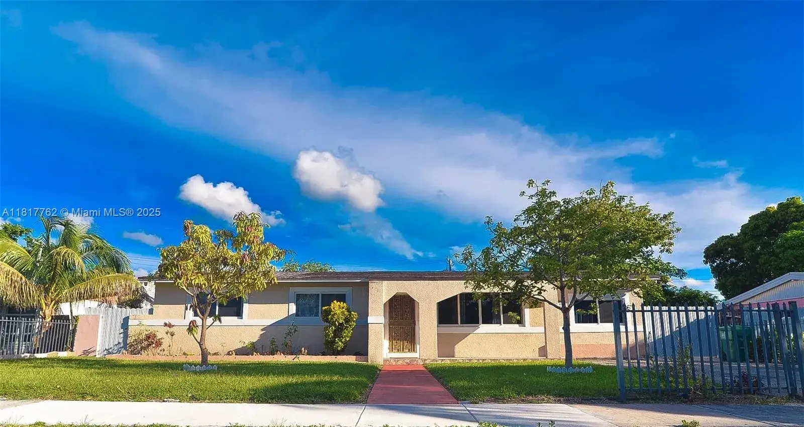 3 bedroom 2 bath Residential Lease for rent at 240 NW 197th St # 1, Miami Gardens FL 33169