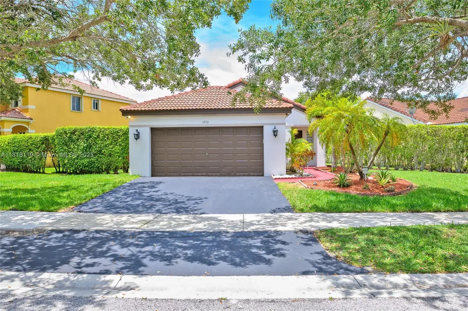 3 bedroom 2 bath Residential Lease for rent at 1270 Majesty Ter, Weston FL 33327