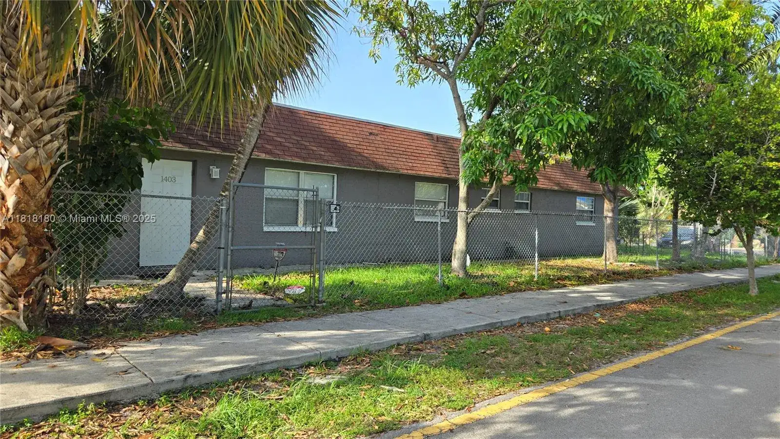 2 bedroom 1 bath Residential Lease for rent at 1401 NW 1st Ave # 2, Fort Lauderdale FL 33311
