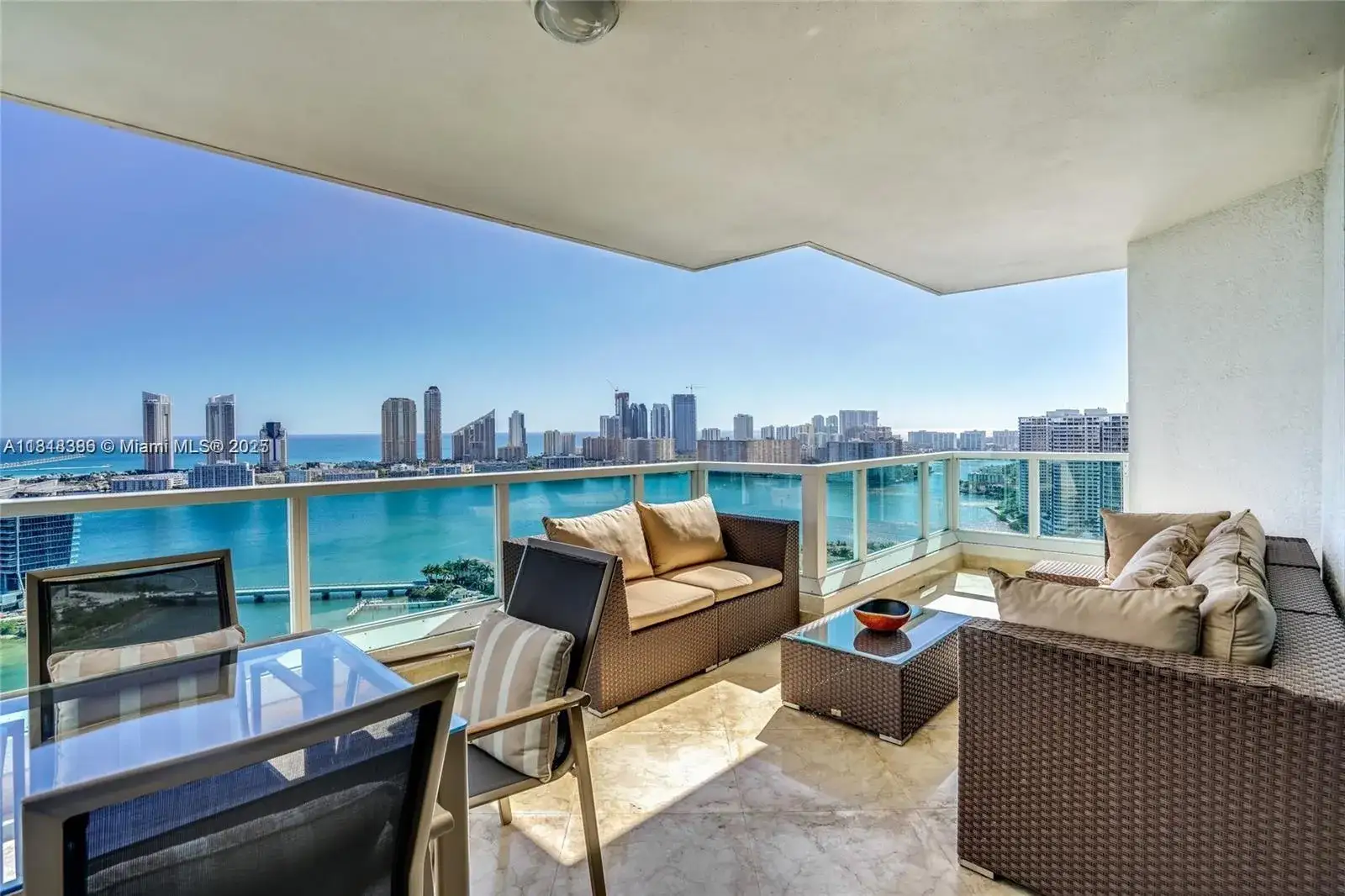 3 bedroom 3 bath Residential for sale at 3201 NE 183rd St # 3106, Aventura FL 33160