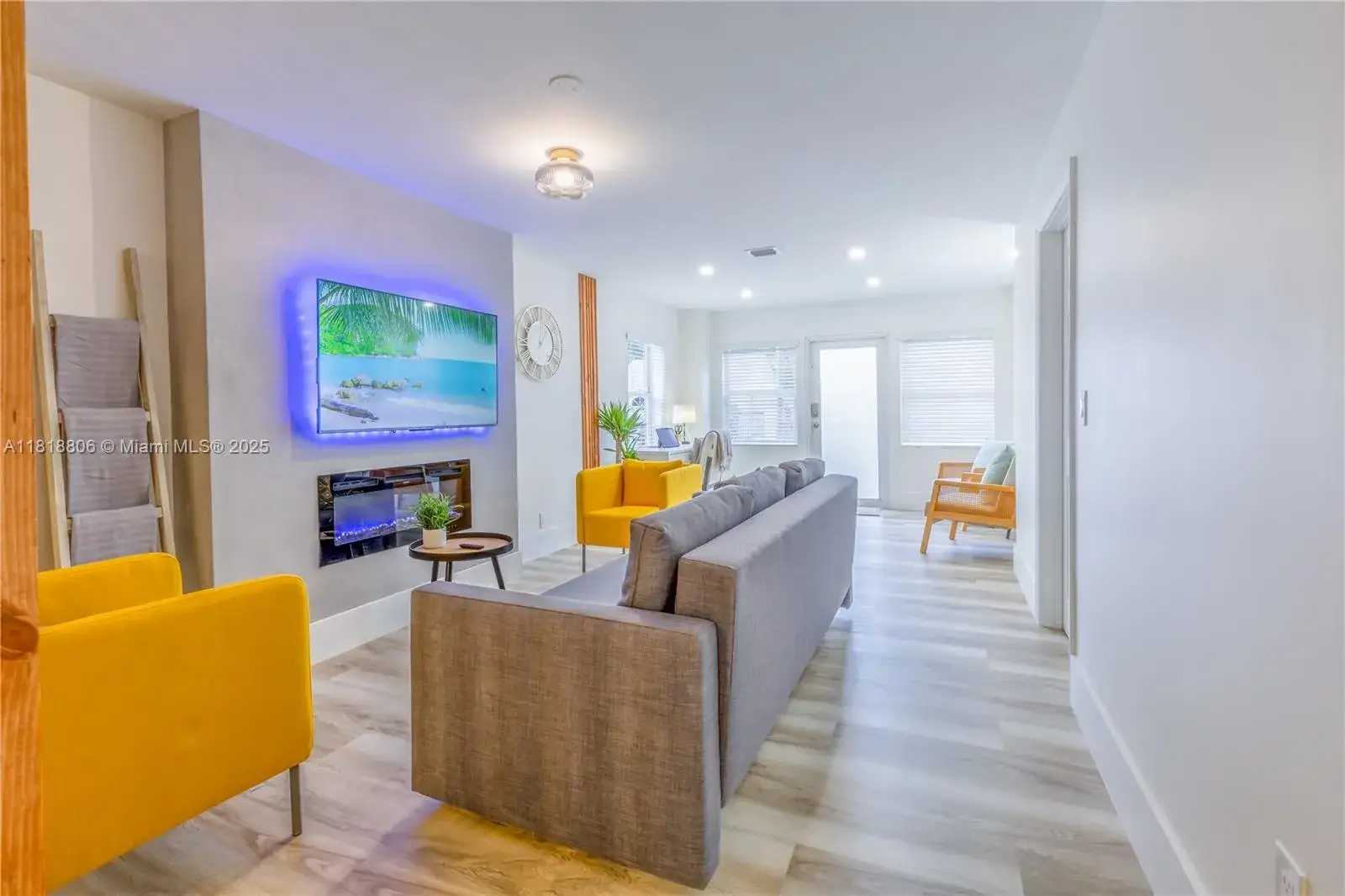 2 bedroom 1 bath Residential Lease for rent at 1762 NW 15th St # 1, Miami FL 33125