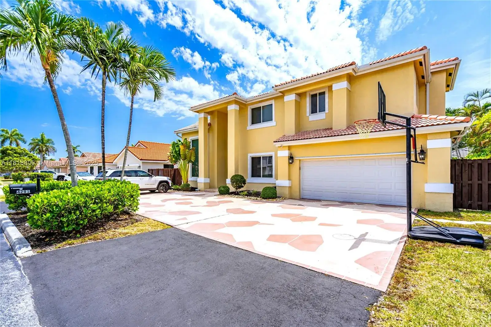 5 bedroom 4 bath Residential for sale at 4291 SW 154th Pl, Miami FL 33185