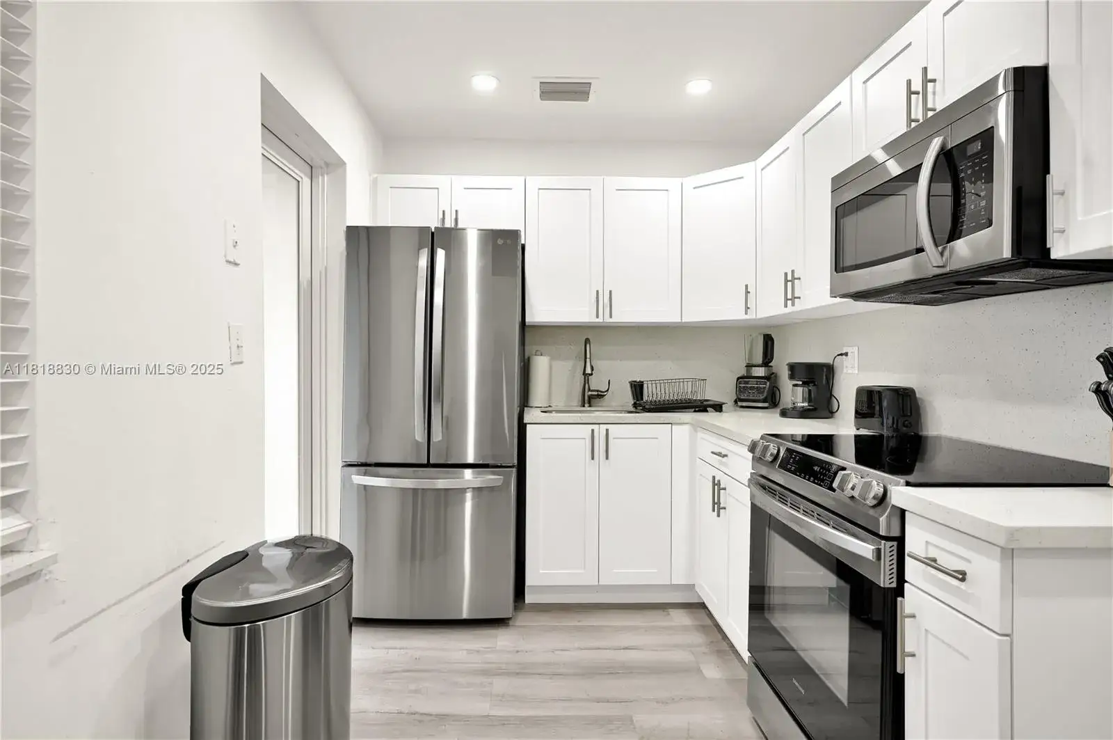 2 bedroom 1 bath Residential Lease for rent at 300 NW 82nd Ter, Miami FL 33150