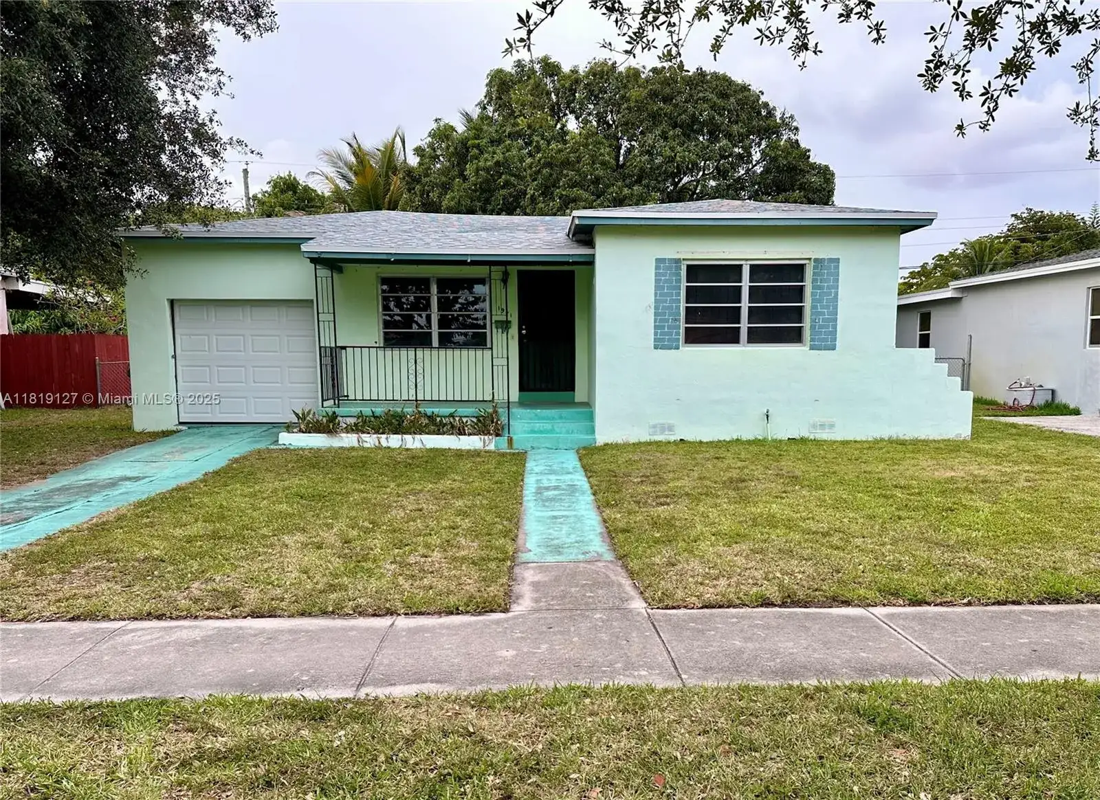 2 bedroom 1 bath Residential for sale at 1941 NE 157th Ter, North Miami Beach FL 33162