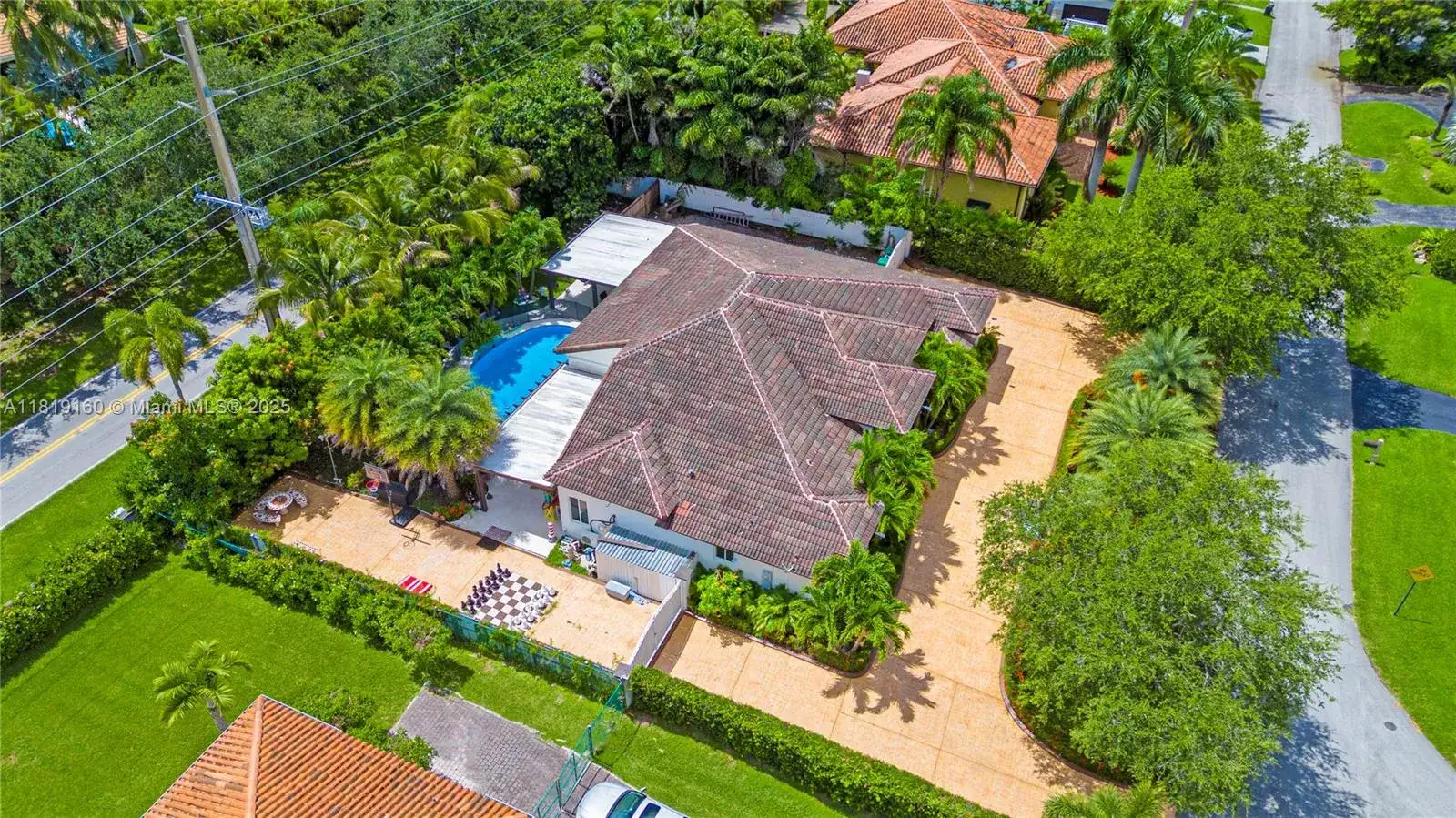 4 bedroom 3 bath Residential for sale at 16601 SW 87th Ct, Palmetto Bay FL 33157